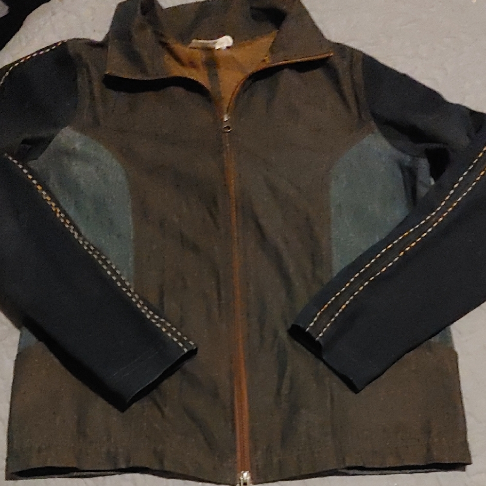 Stylish Blue Toned Jean Jacket Sz Med